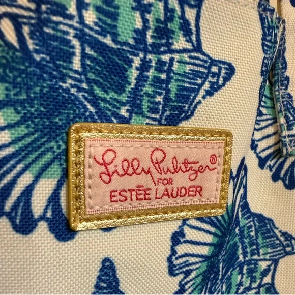 Lilly Pulitzer Blue and White Seashell Tote - Picture 3 of 5
